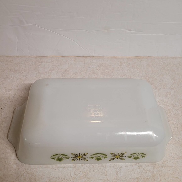 Anchor Hocking Vintage Green Meadow 1qt. Loaf Dish - Picture 4 of 5